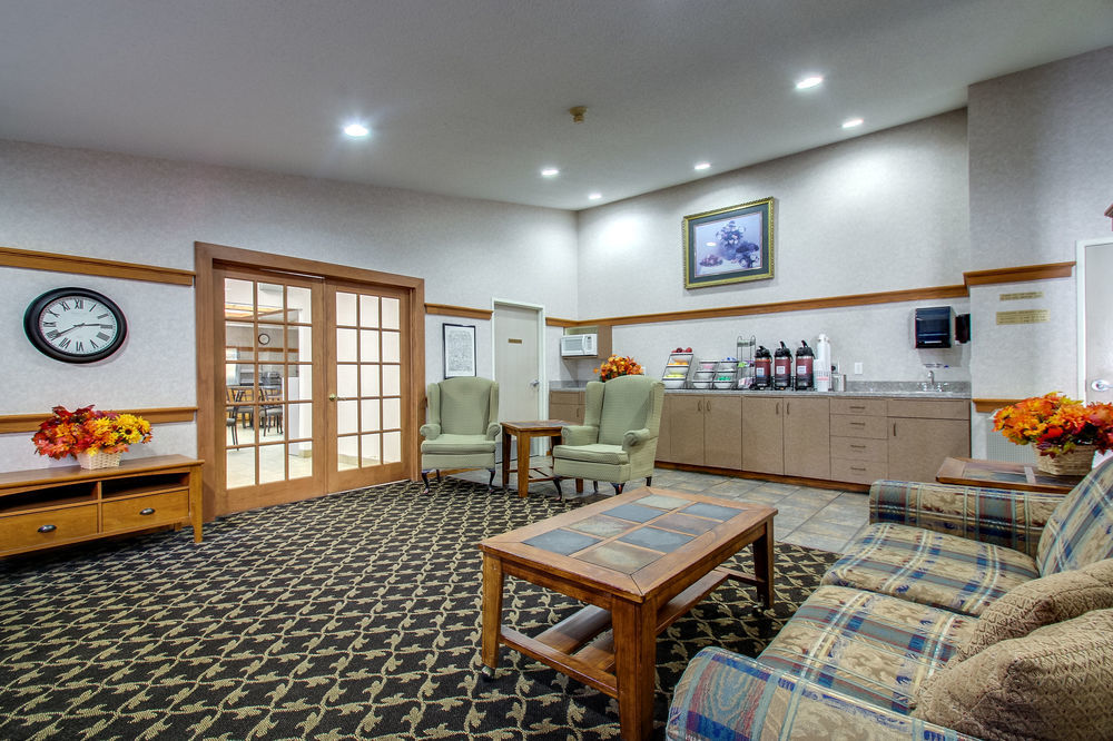 Everspring Inn & Suites Oskaloosa Екстериор снимка