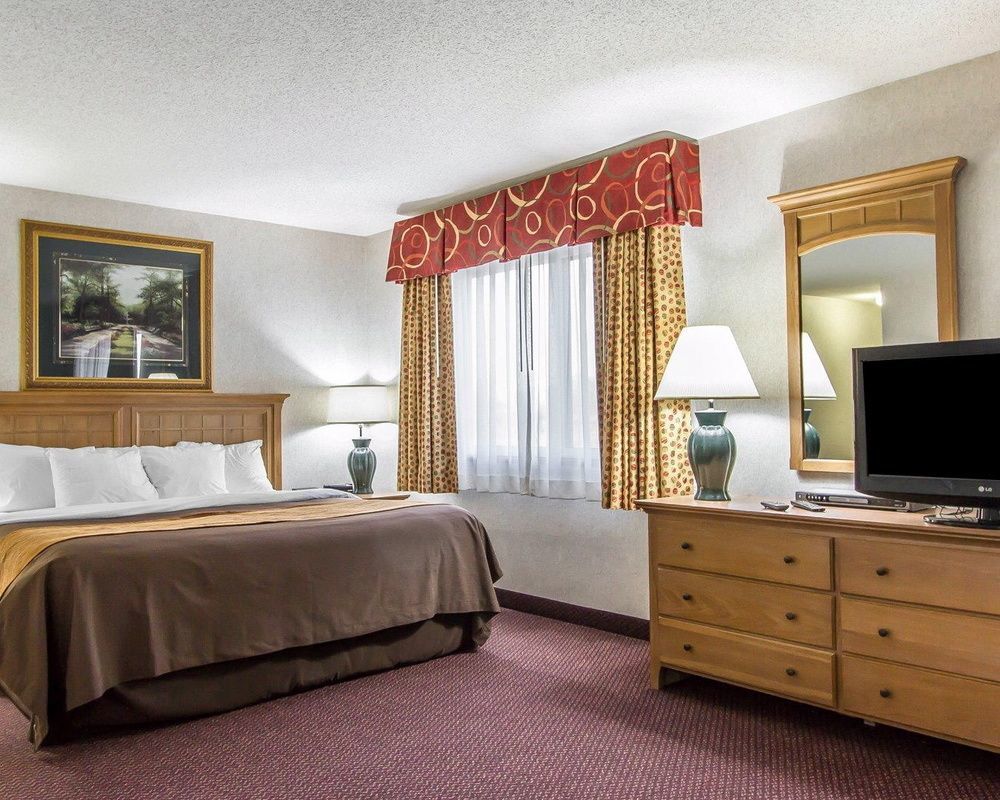 Everspring Inn & Suites Oskaloosa Екстериор снимка