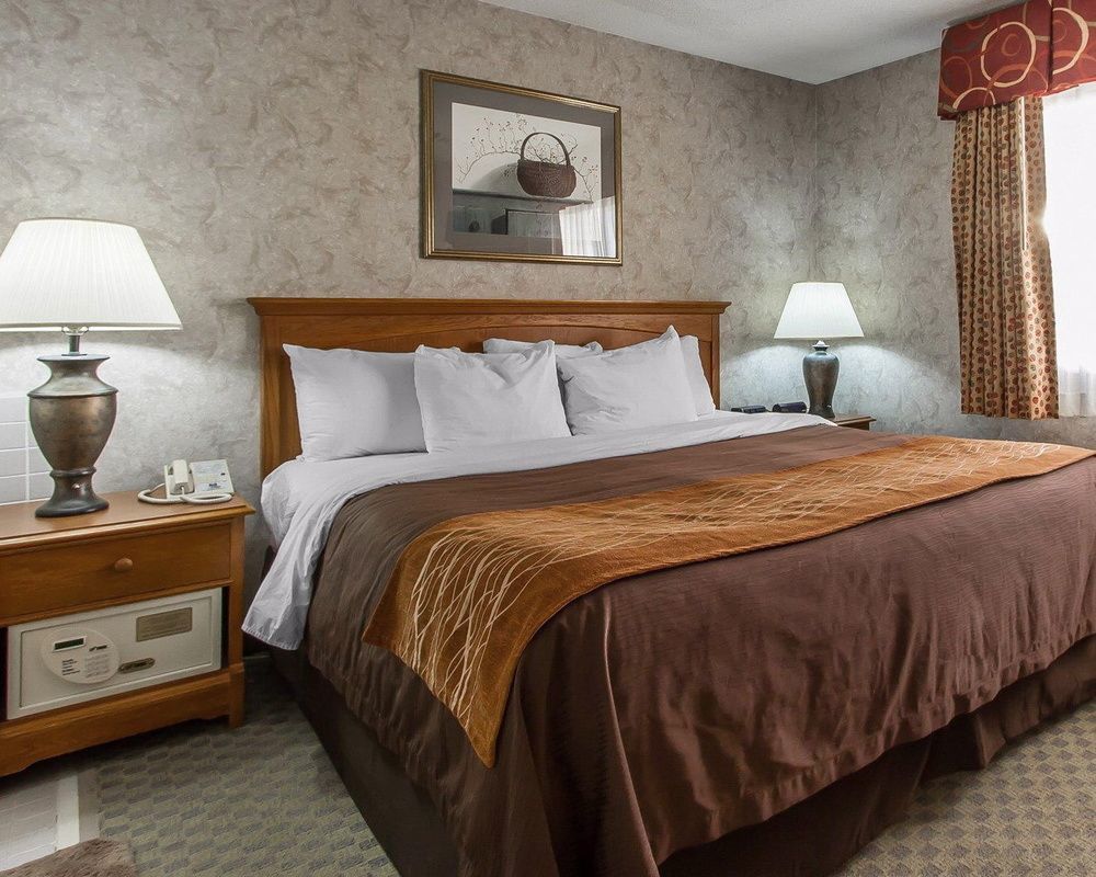 Everspring Inn & Suites Oskaloosa Екстериор снимка